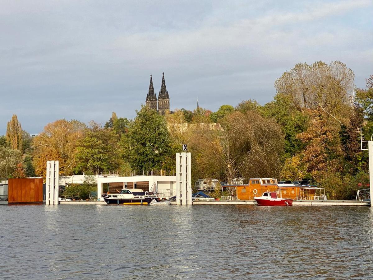 Houseboat Ginger Prague 호텔 외부 사진